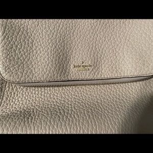 Crossbody handbag